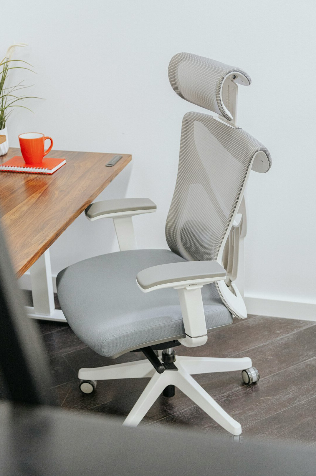 ergonomic office furniture setup